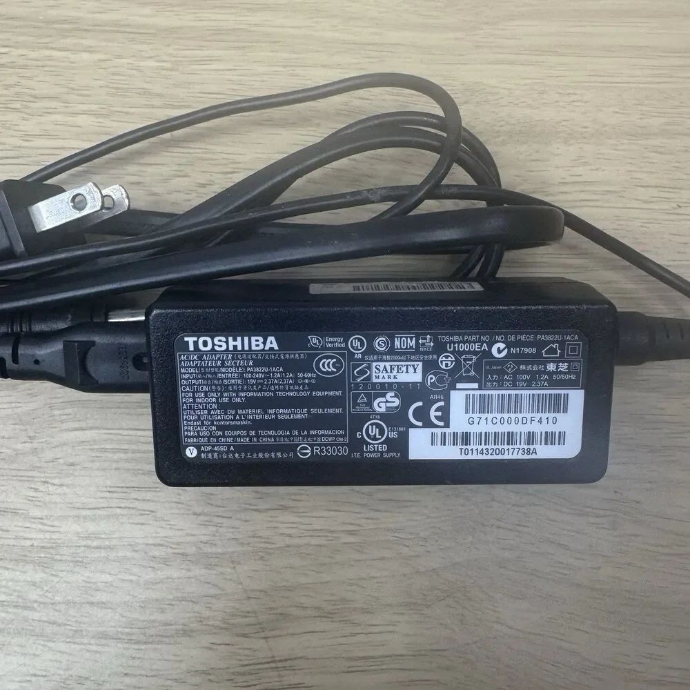 Toshiba 19V 2.37A 45W‎ AC Adapter PA3822U-1ACA Tested And Working